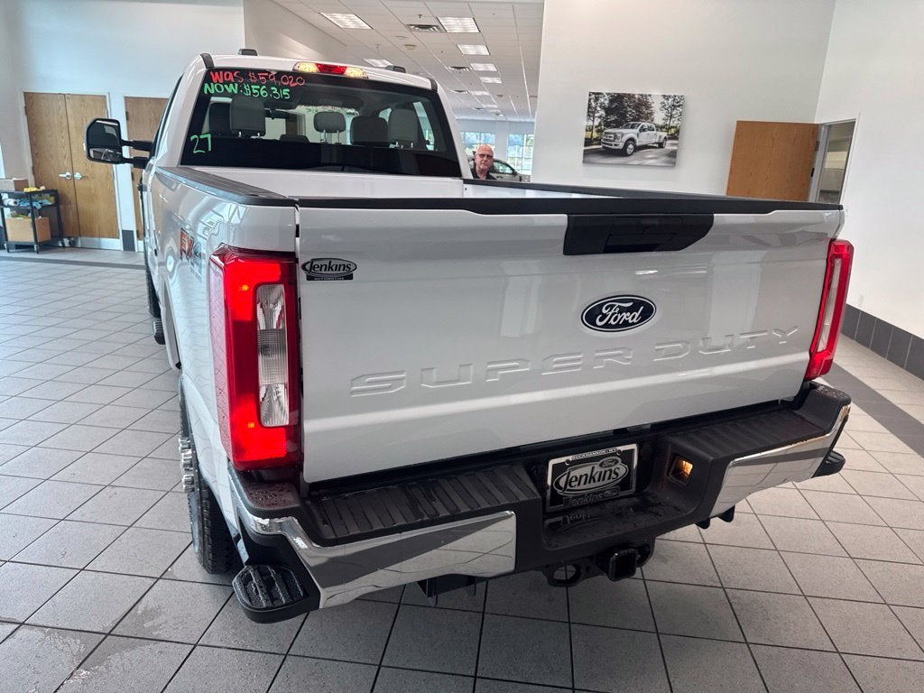 2027 Ford F-350SD XL