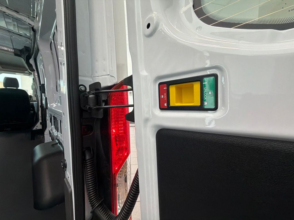 2027 Ford Transit-250 Base