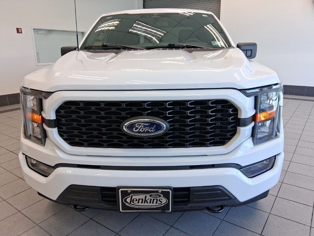 2023 Ford F-150 XL STX