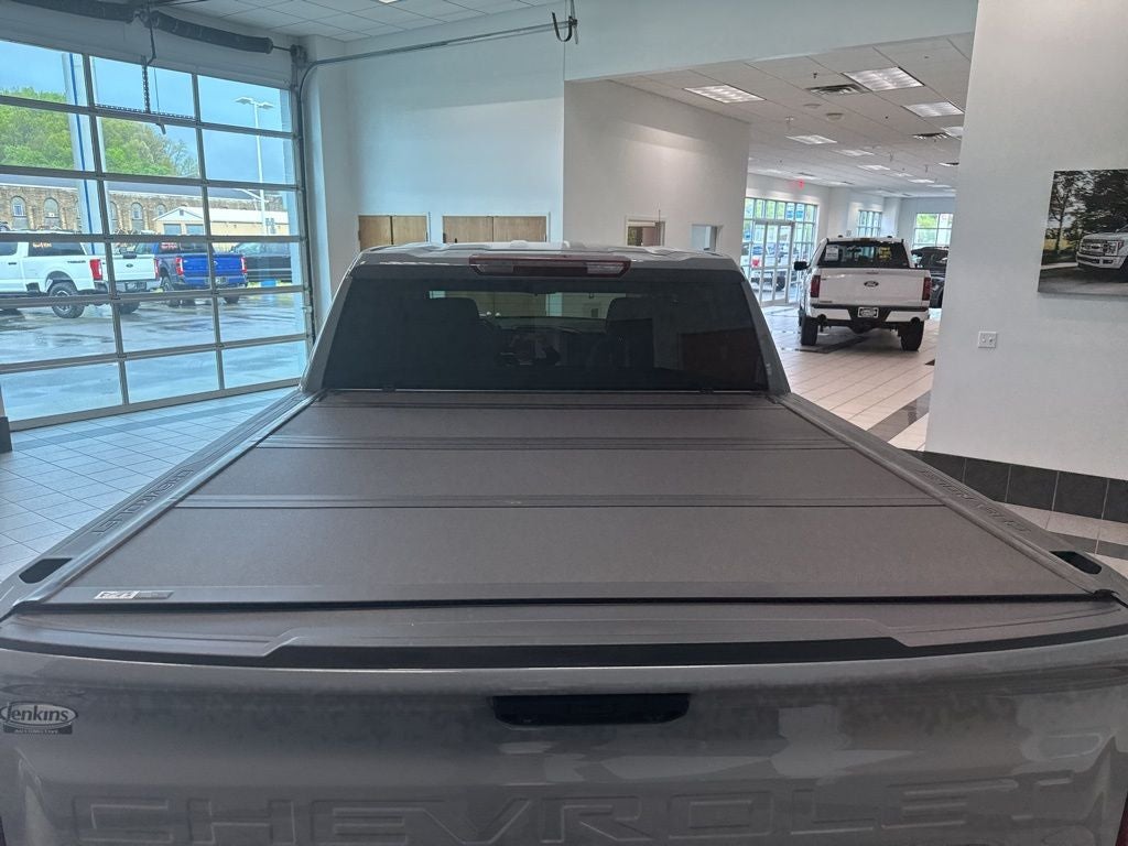 2024 Chevrolet Silverado 1500 LT LT1