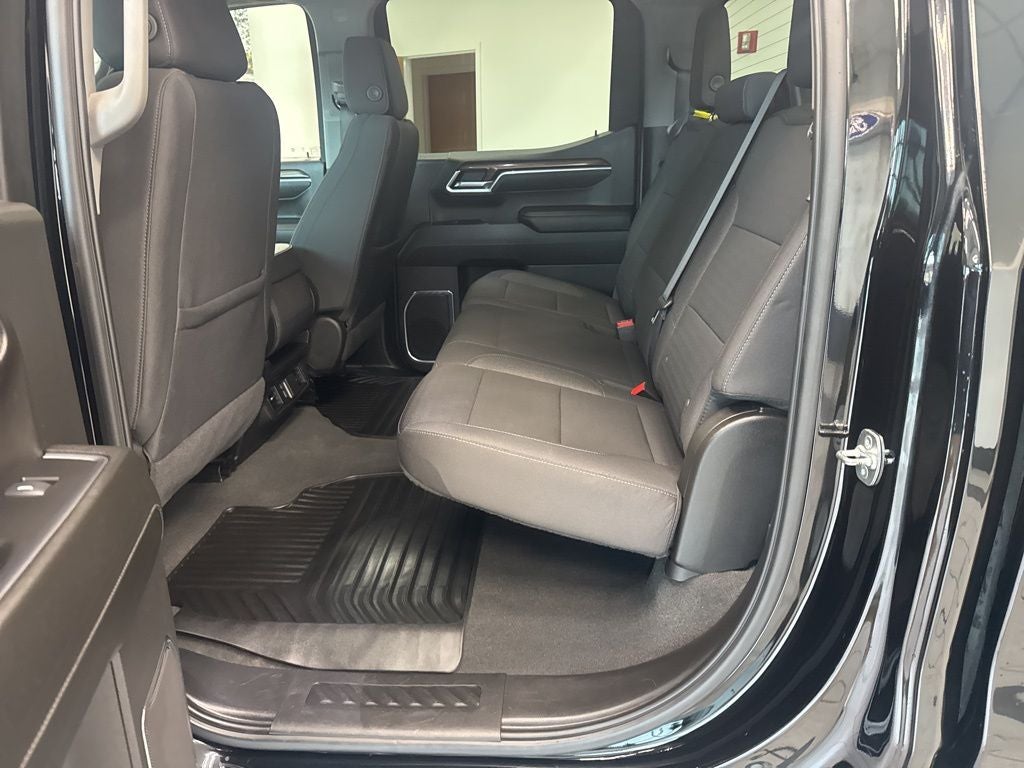 2025 Chevrolet Silverado 1500 LT LT1