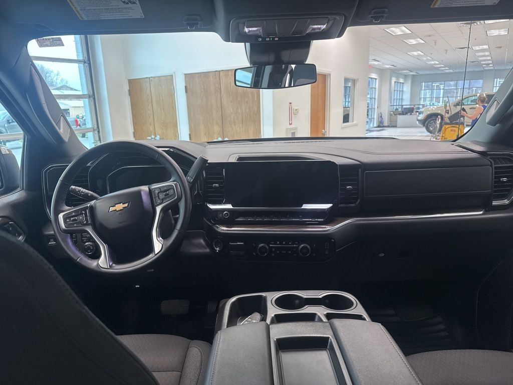 2025 Chevrolet Silverado 1500 LT LT1