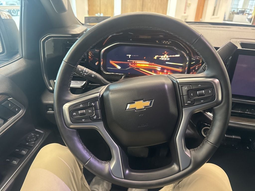 2025 Chevrolet Silverado 1500 LT LT1