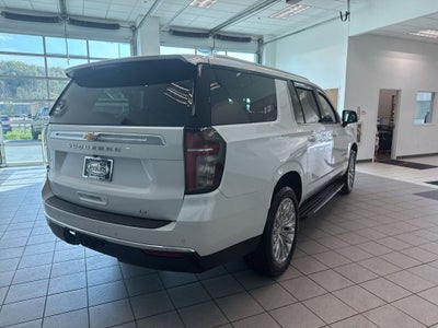 2023 Chevrolet Suburban LT