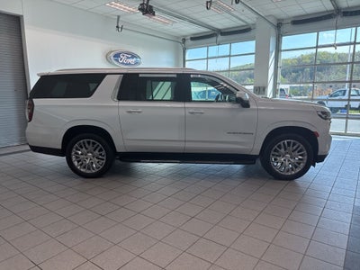 2023 Chevrolet Suburban LT