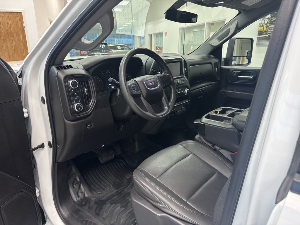 2023 GMC Sierra 2500HD Pro