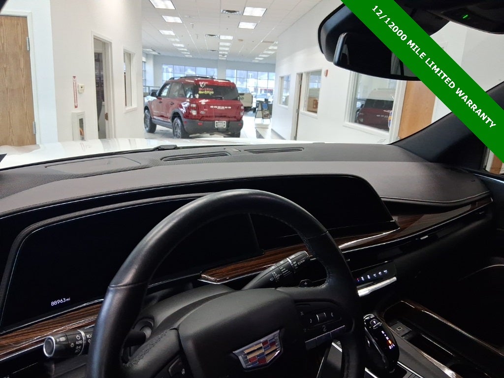 2022 Cadillac Escalade Luxury