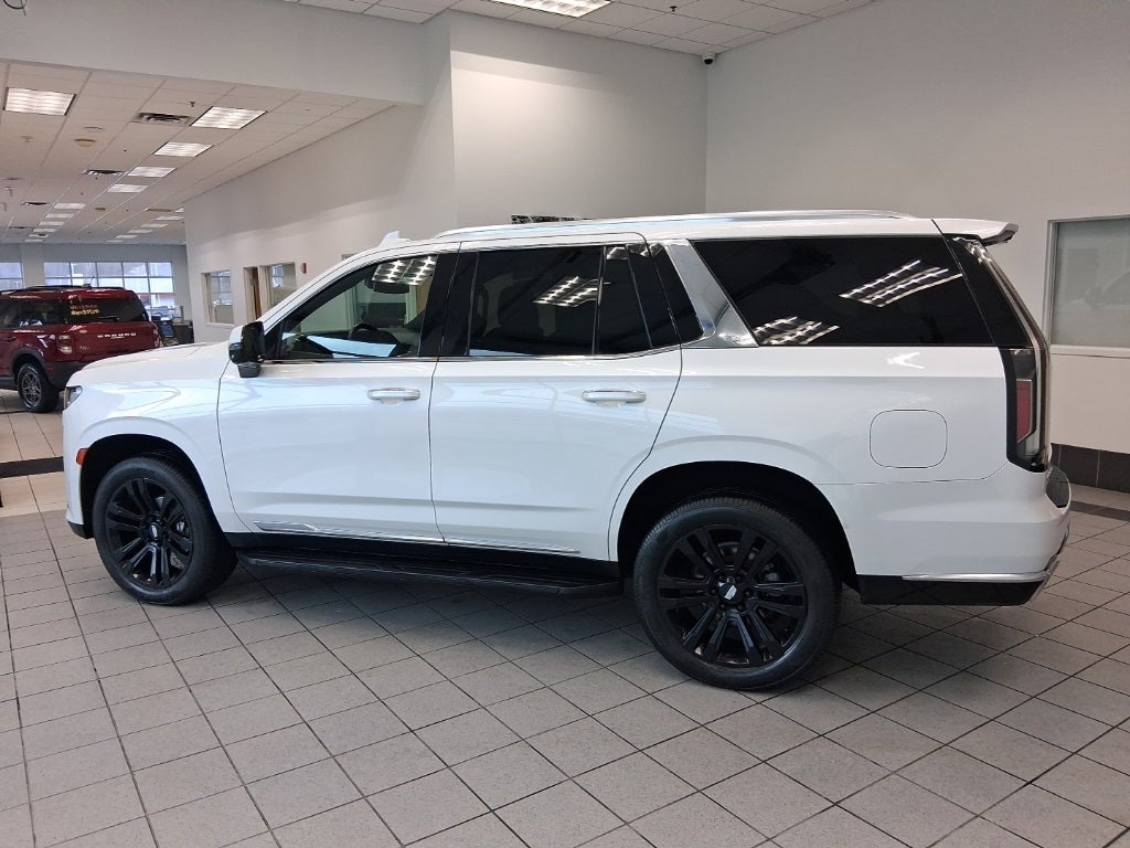 2022 Cadillac Escalade Luxury