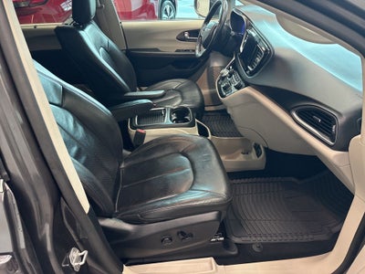 2019 Chrysler Pacifica Touring L Plus
