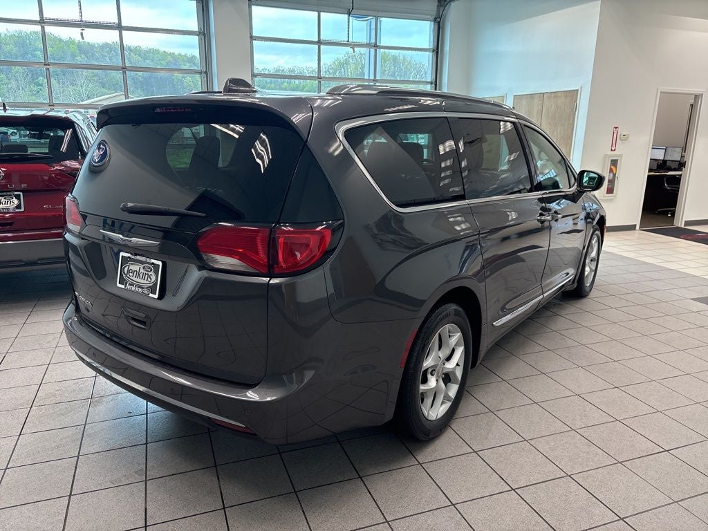 2019 Chrysler Pacifica Touring L Plus