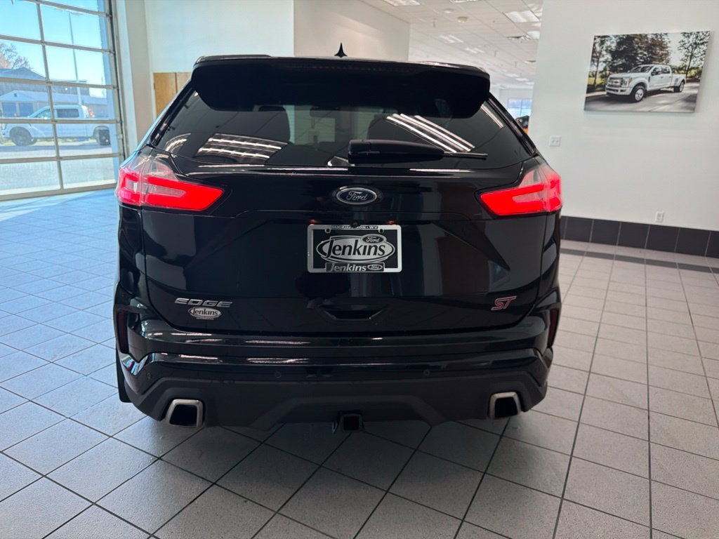 2020 Ford Edge ST