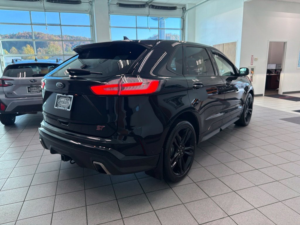 2020 Ford Edge ST
