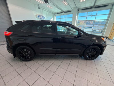 2020 Ford Edge ST