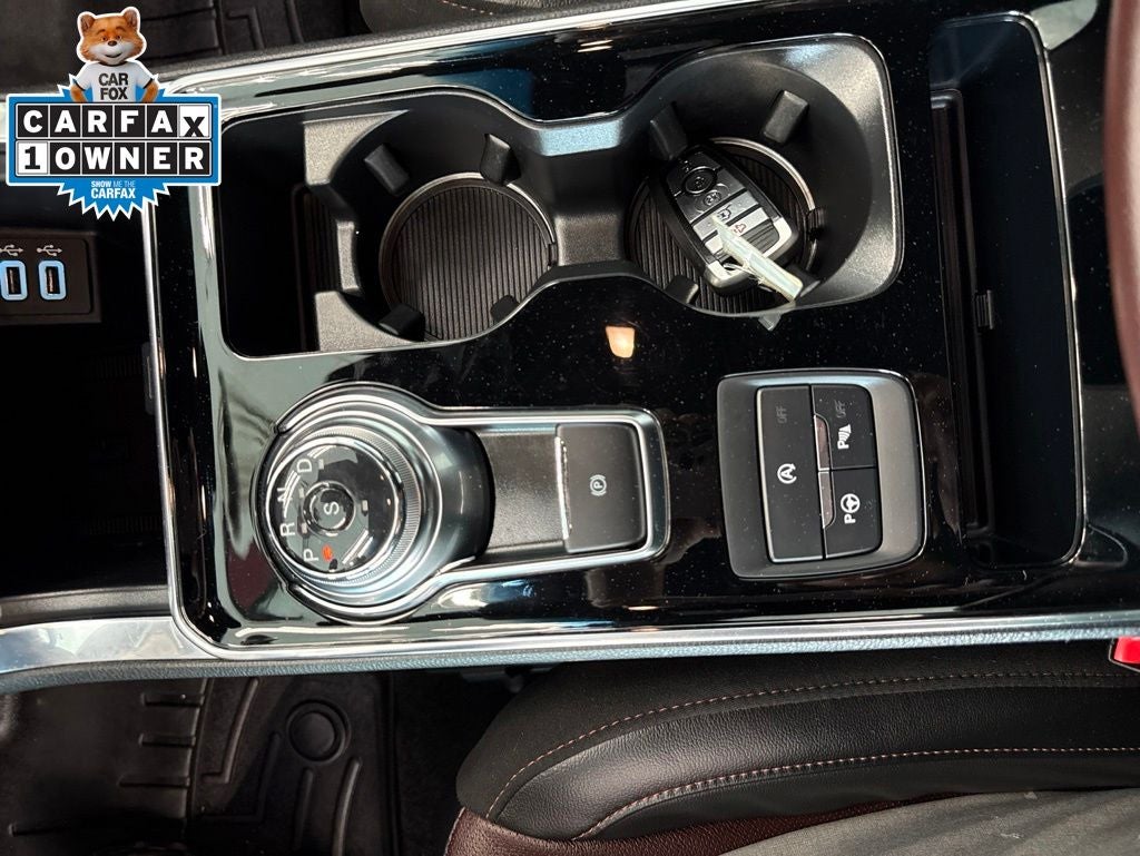 2020 Ford Edge Titanium