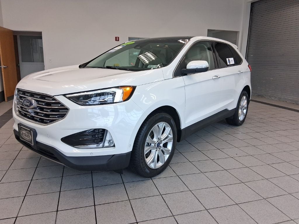 2020 Ford Edge Titanium