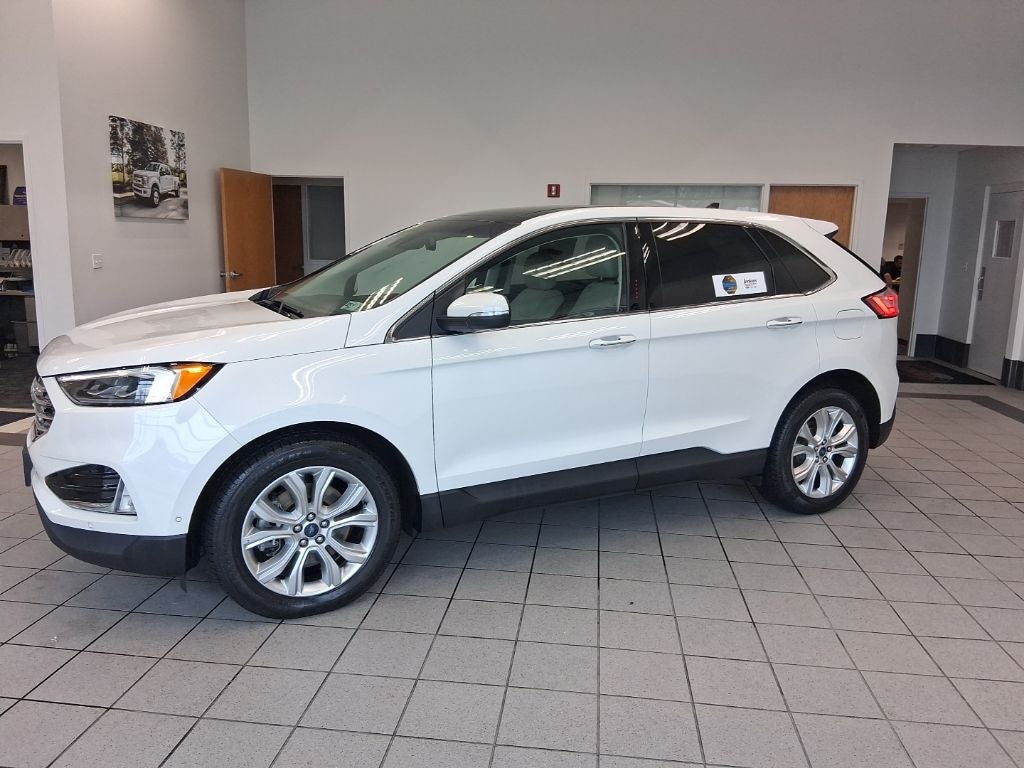 2020 Ford Edge Titanium