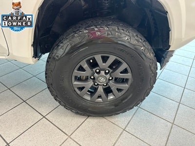 2022 Toyota Tacoma SR5 V6