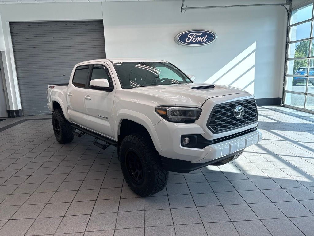 2023 Toyota Tacoma TRD Sport V6