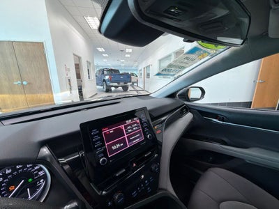 2022 Toyota Camry LE