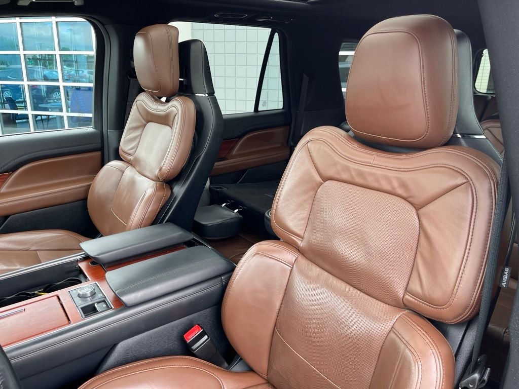 2022 Lincoln Navigator L Reserve