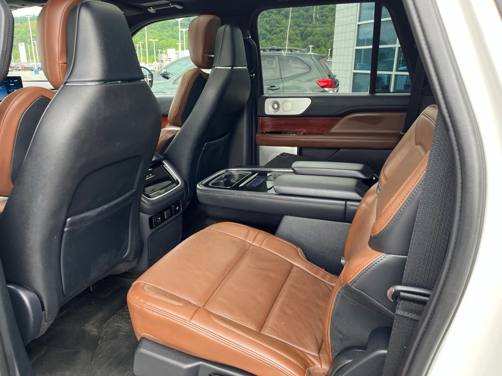 2022 Lincoln Navigator L Reserve