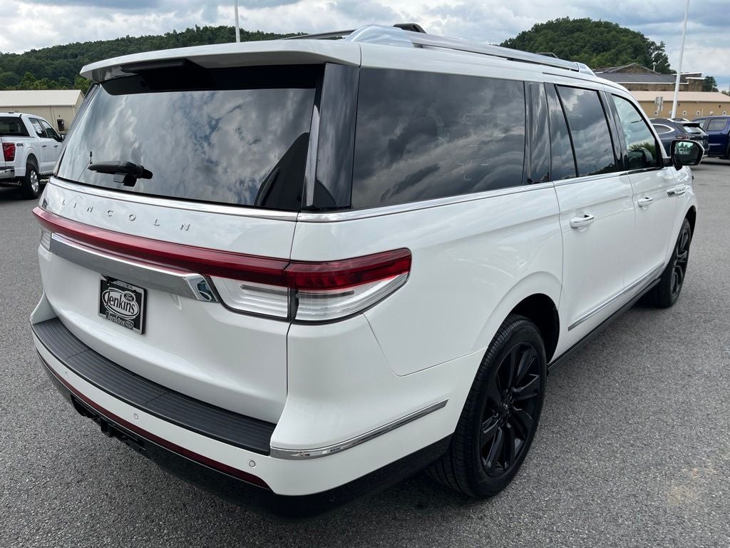 2022 Lincoln Navigator L Reserve