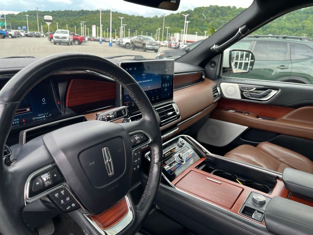 2022 Lincoln Navigator L Reserve