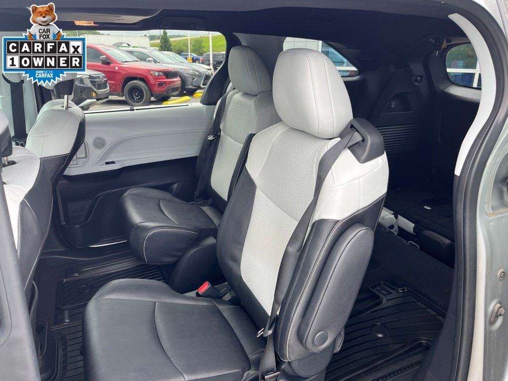 2025 Toyota Sienna XSE 7 Passenger