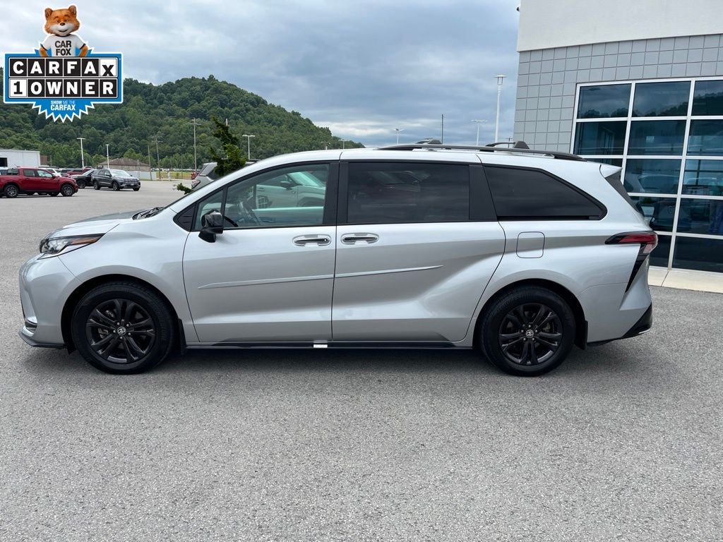 2025 Toyota Sienna XSE 7 Passenger