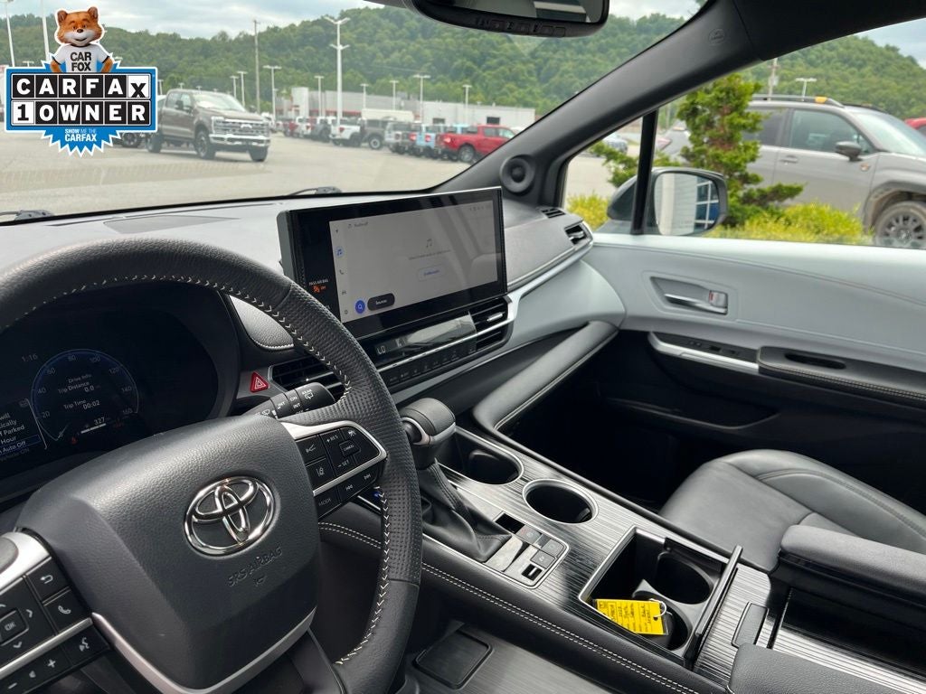 2025 Toyota Sienna XSE 7 Passenger