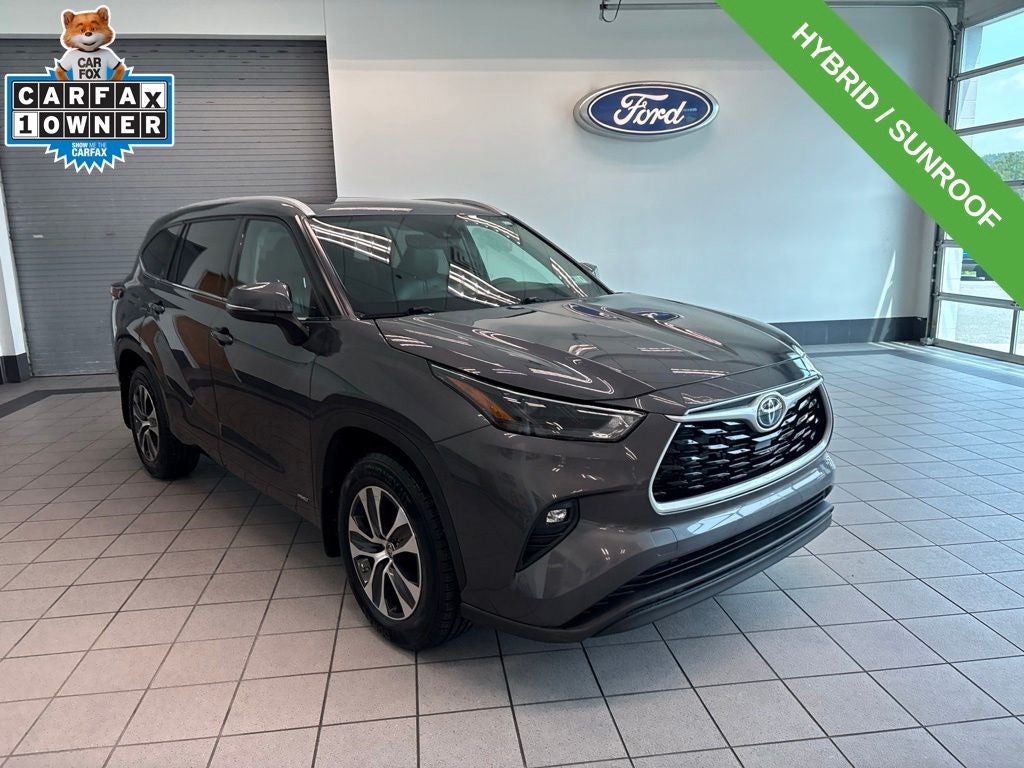2022 Toyota Highlander Hybrid XLE