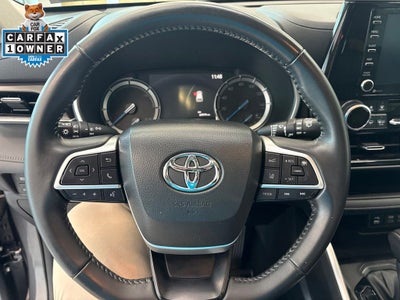 2022 Toyota Highlander Hybrid XLE