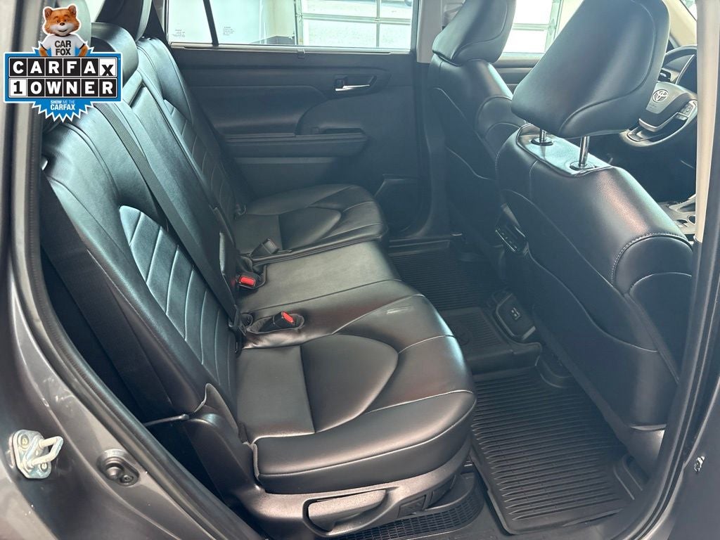 2022 Toyota Highlander Hybrid XLE