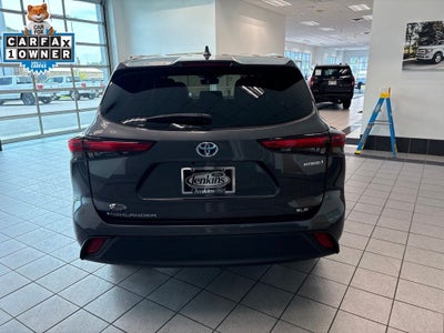2022 Toyota Highlander Hybrid XLE