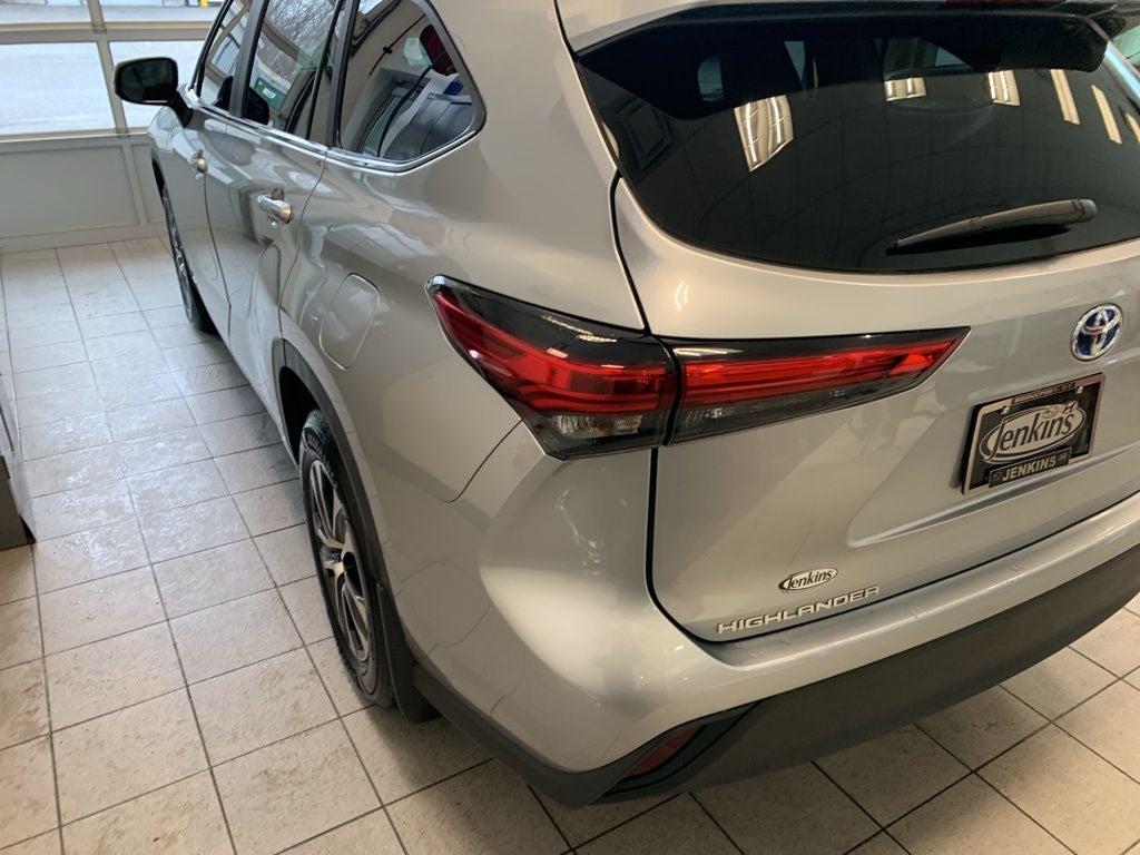 2023 Toyota Highlander Hybrid XLE