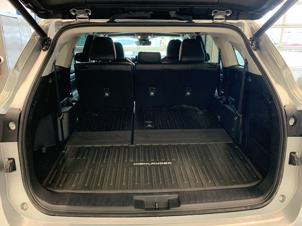 2023 Toyota Highlander Hybrid XLE