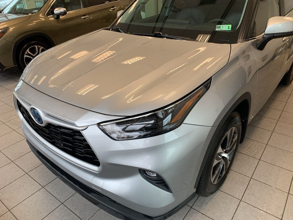 2023 Toyota Highlander Hybrid XLE