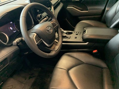 2023 Toyota Highlander Hybrid XLE
