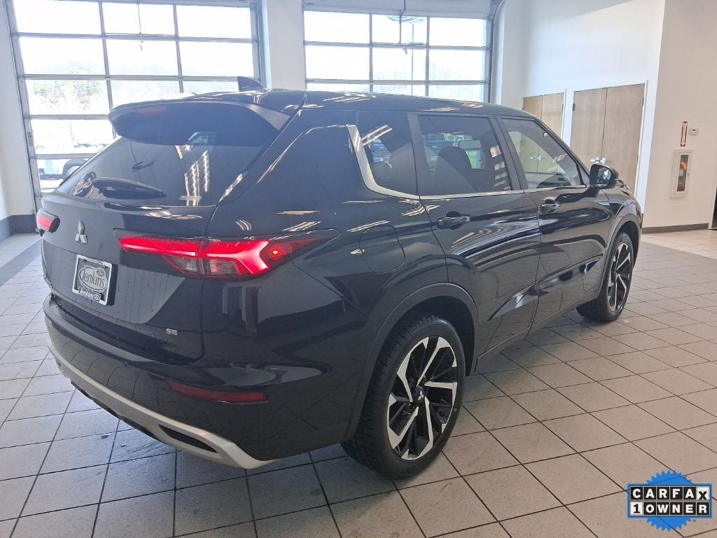 2022 Mitsubishi Outlander SE
