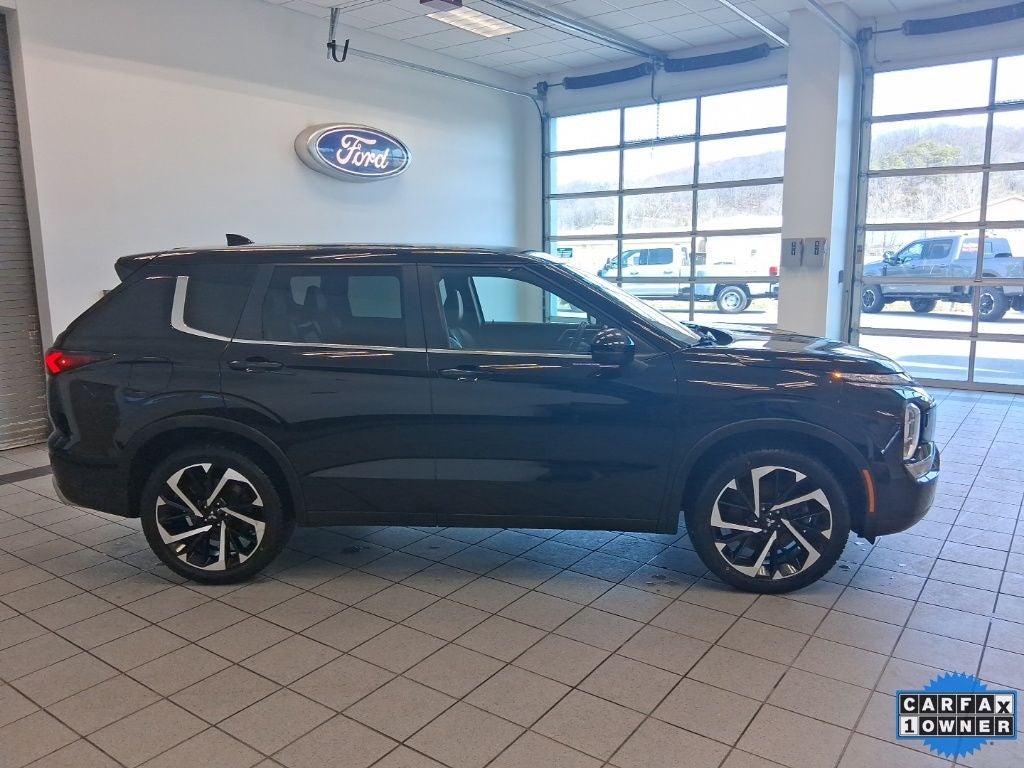 2022 Mitsubishi Outlander SE