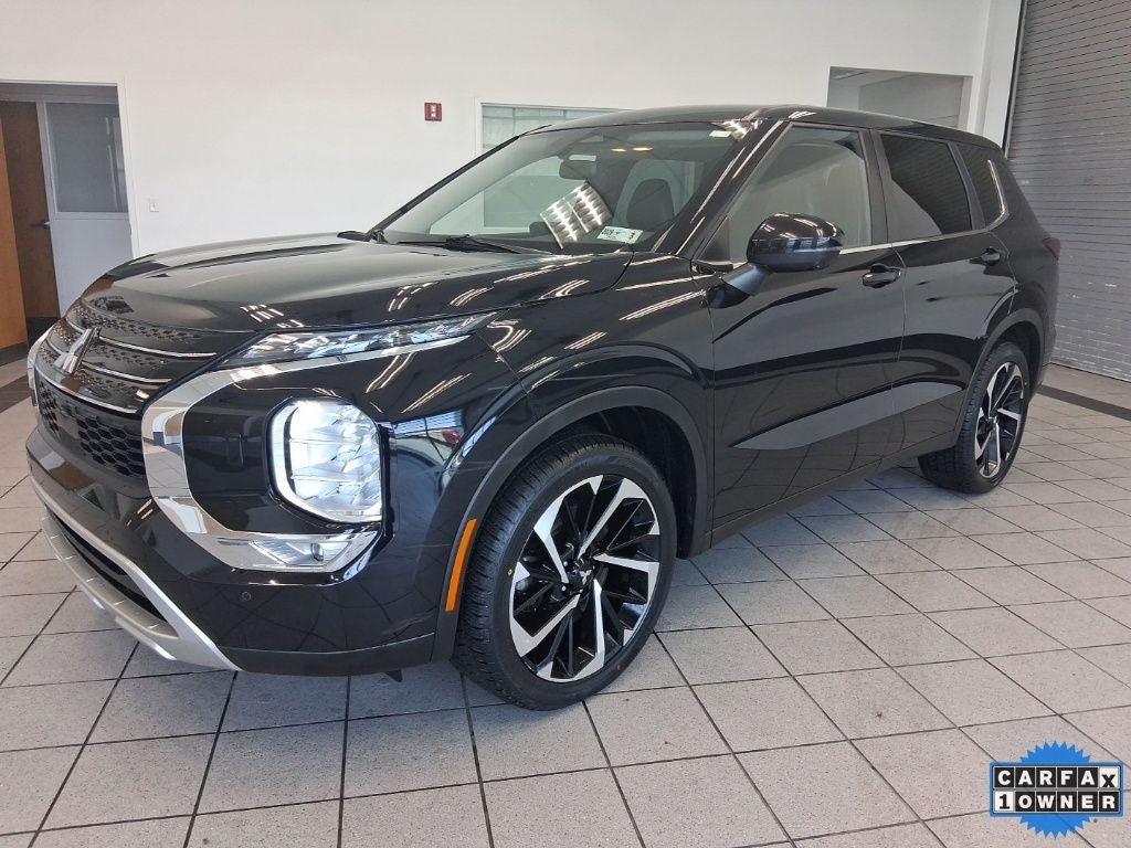 2022 Mitsubishi Outlander SE