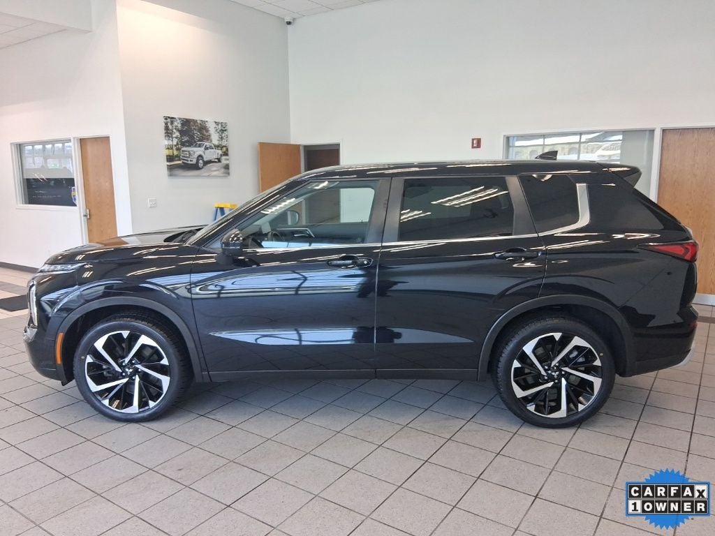 2022 Mitsubishi Outlander SE