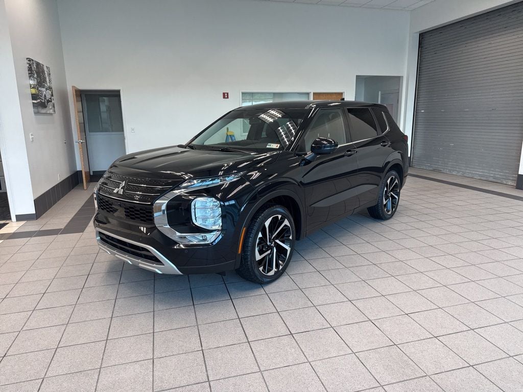 2022 Mitsubishi Outlander SE