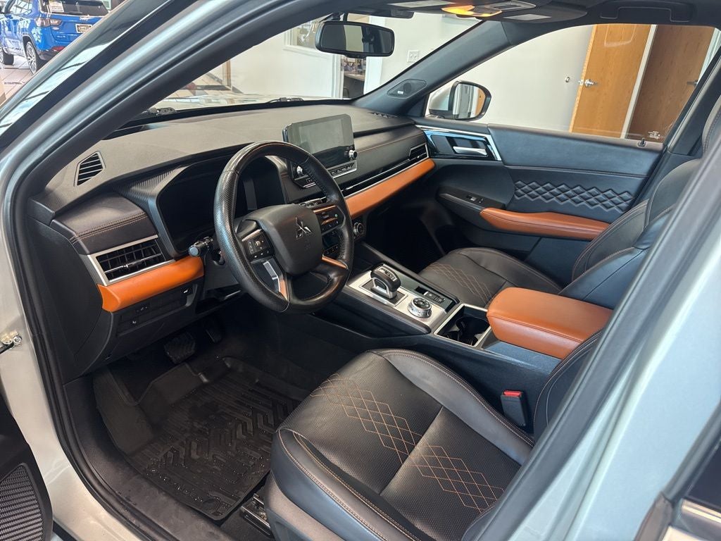 2024 Mitsubishi Outlander SEL