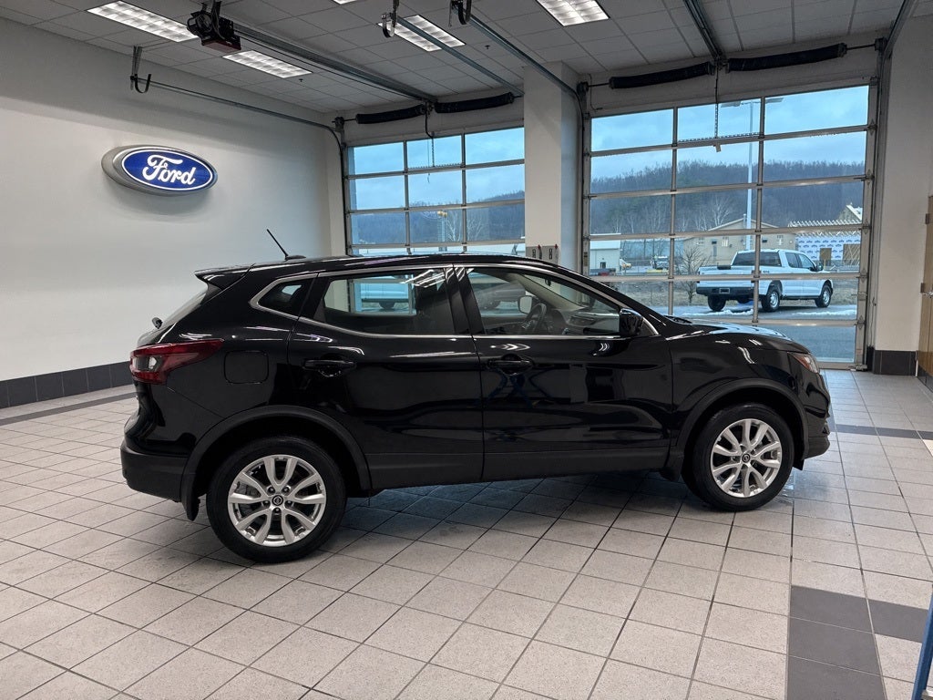 2022 Nissan Rogue Sport S