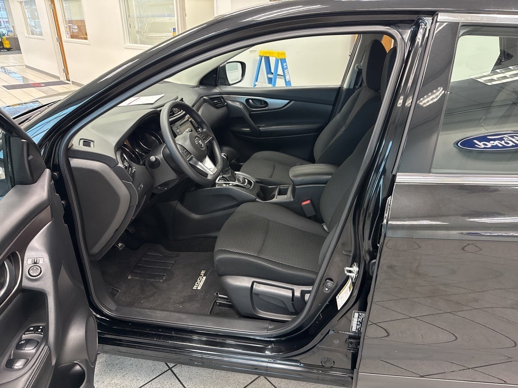 2022 Nissan Rogue Sport S