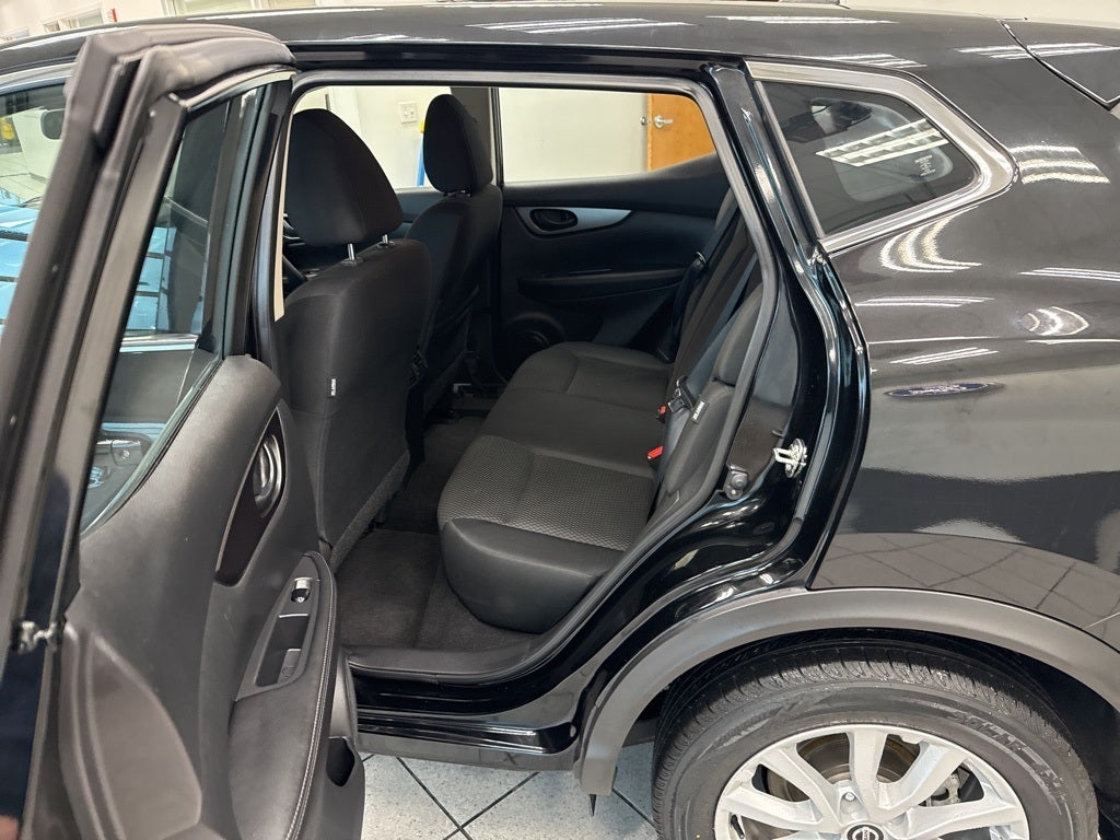 2022 Nissan Rogue Sport S