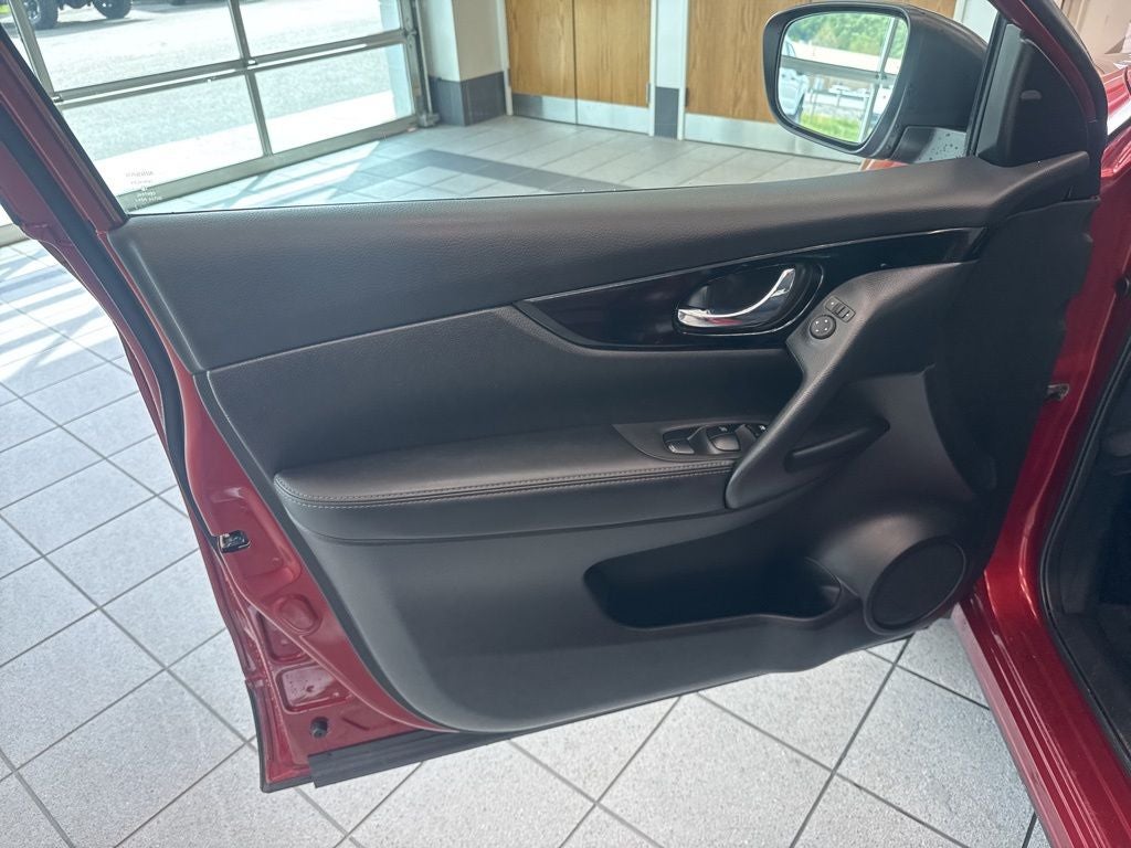 2022 Nissan Rogue Sport SL