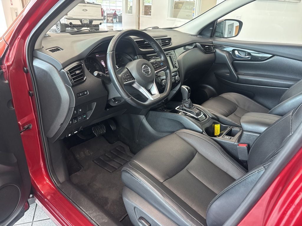 2022 Nissan Rogue Sport SL