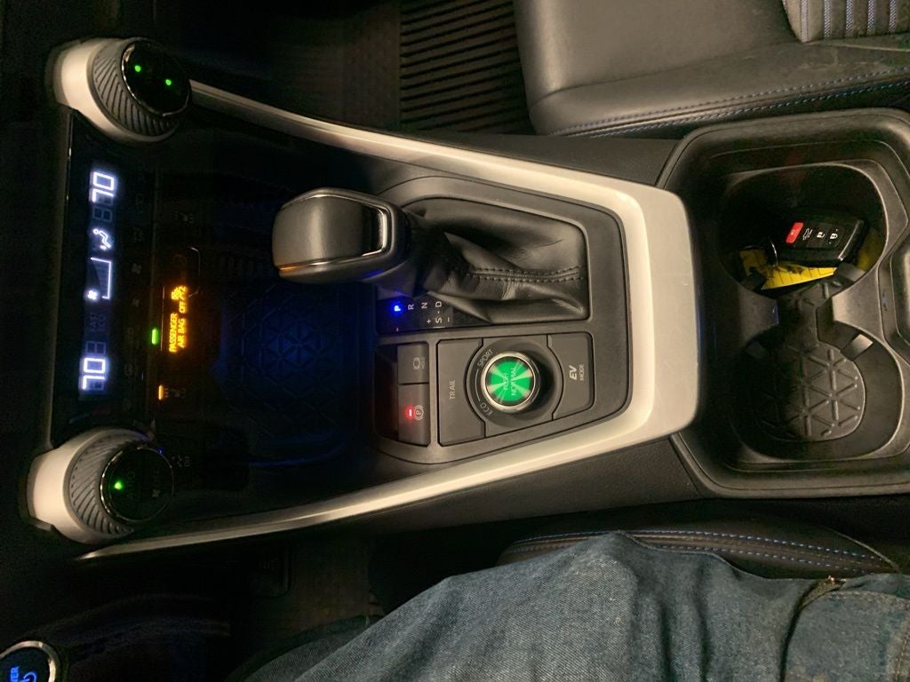 2021 Toyota RAV4 Hybrid XSE